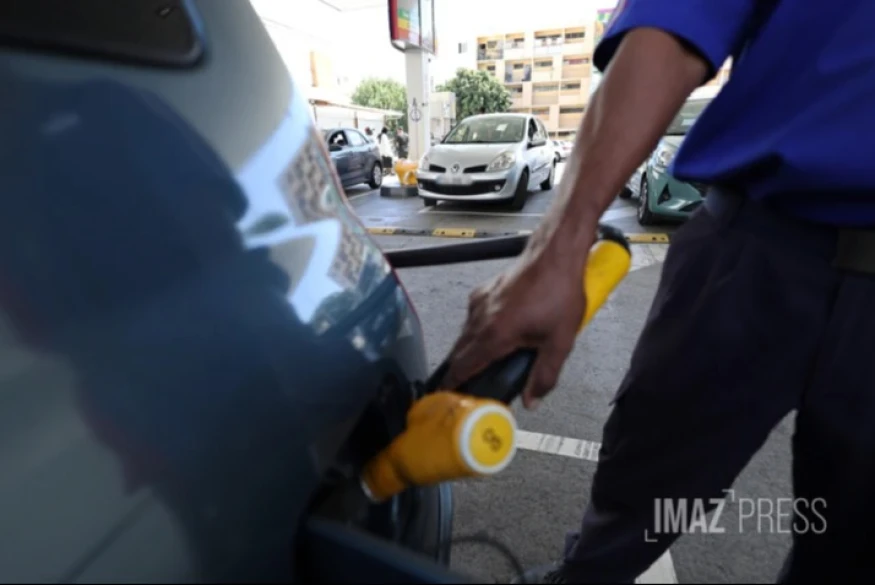 Carburants : Réunionnais.es c'est confirmé, vous allez devoir payer (très cher) à la pompe et dans les rayons des magasins