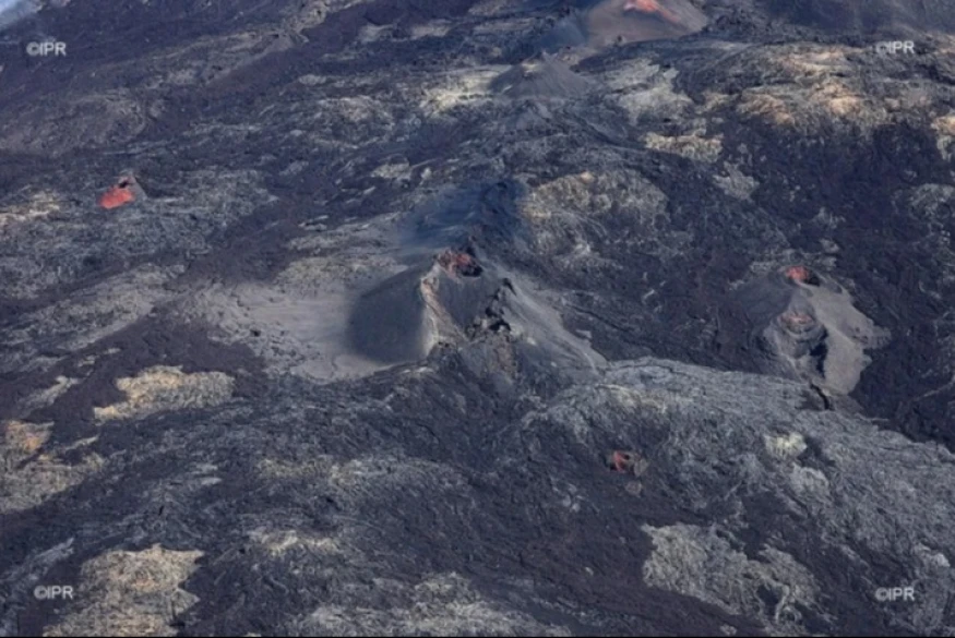 Piton de la Fournaise, le volcan capricieux qui n'en finit plus de s'assoupir, de se réveiller et de s'assoupir à nouveau