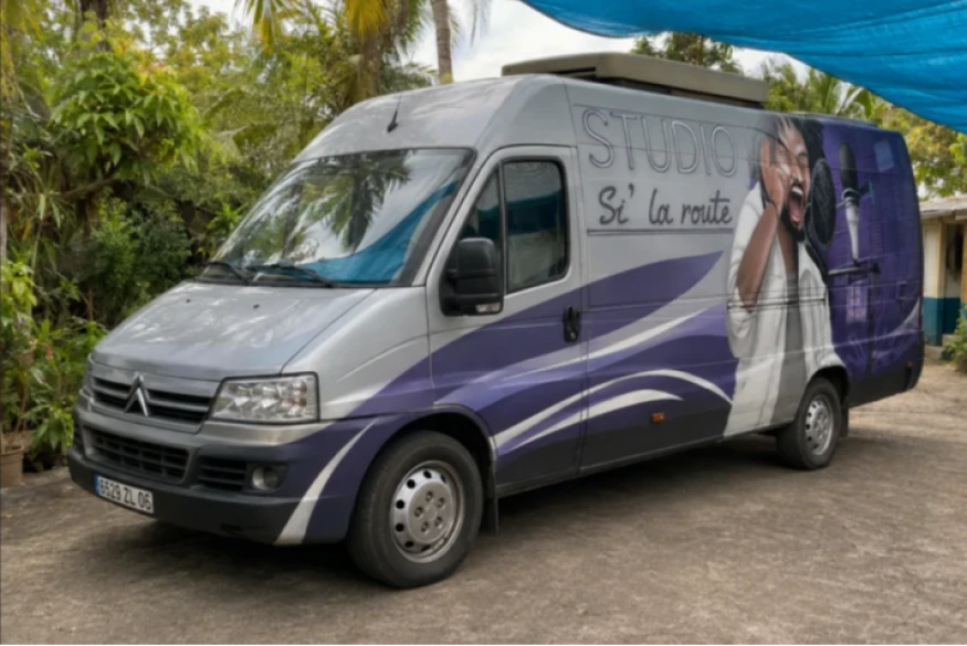 "Studio Si la Route" : un fourgon mobile dédié à la création musicale traverse La Réunion